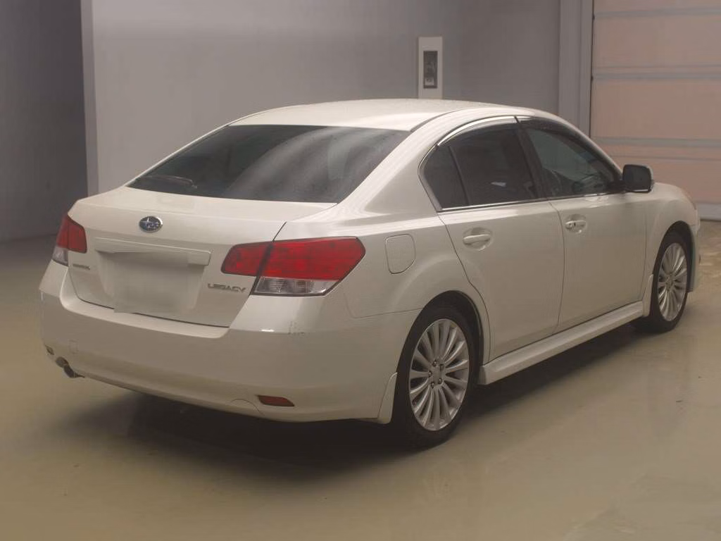 Subaru Legacy B4