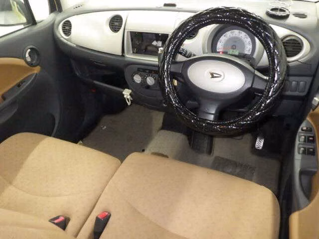 Daihatsu Move Latte