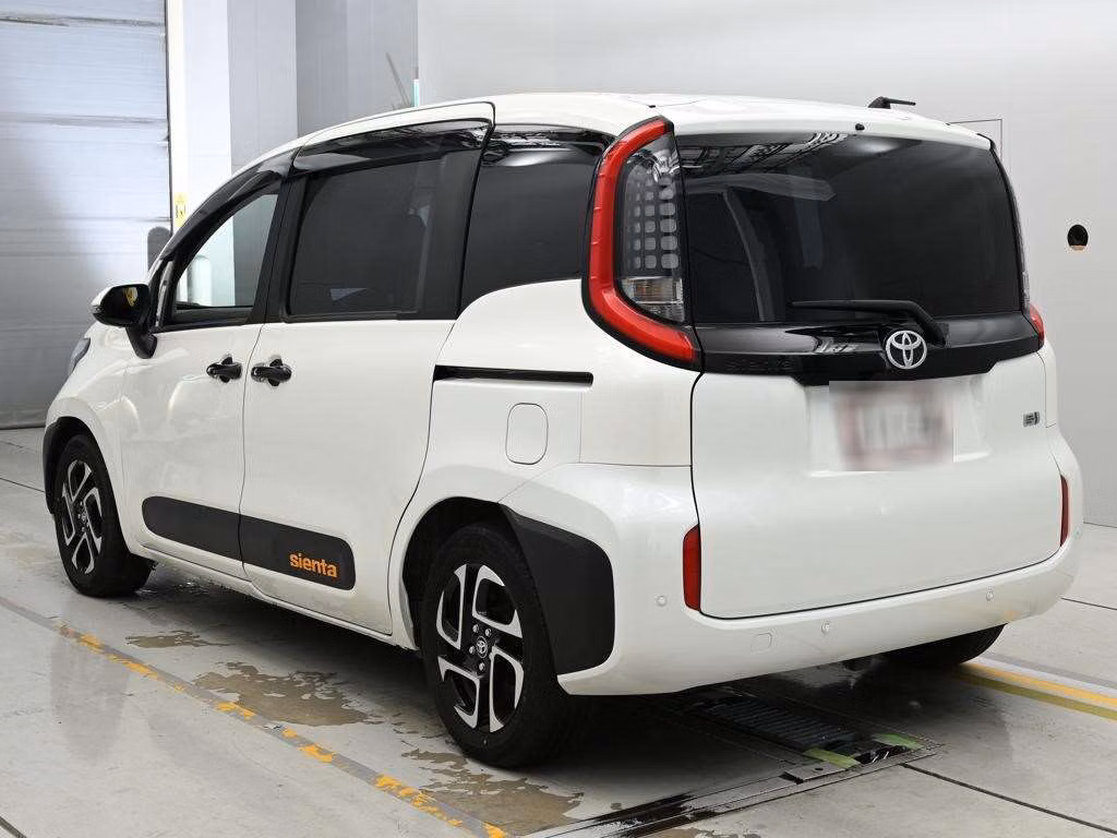 TOYOTA SIENTA