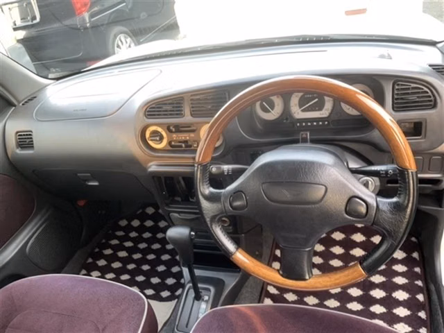 DAIHATSU MIRA GINO
