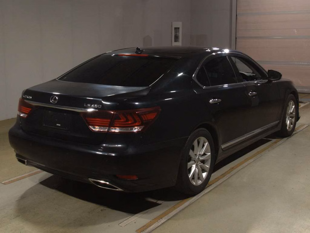 Lexus LS460