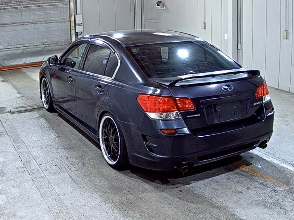 Subaru Legacy B4
