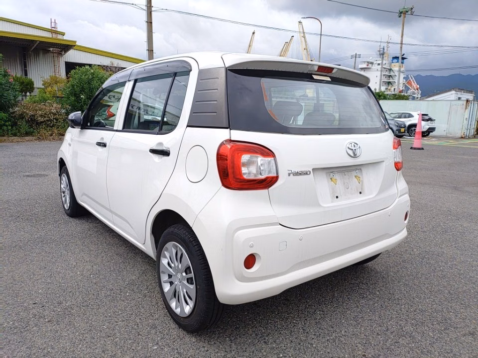 TOYOTA PASSO