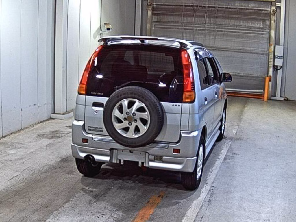 DAIHATSU TERIOS KID