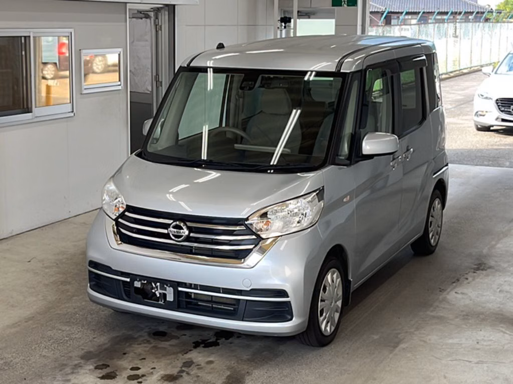 NISSAN DAYZ ROOX