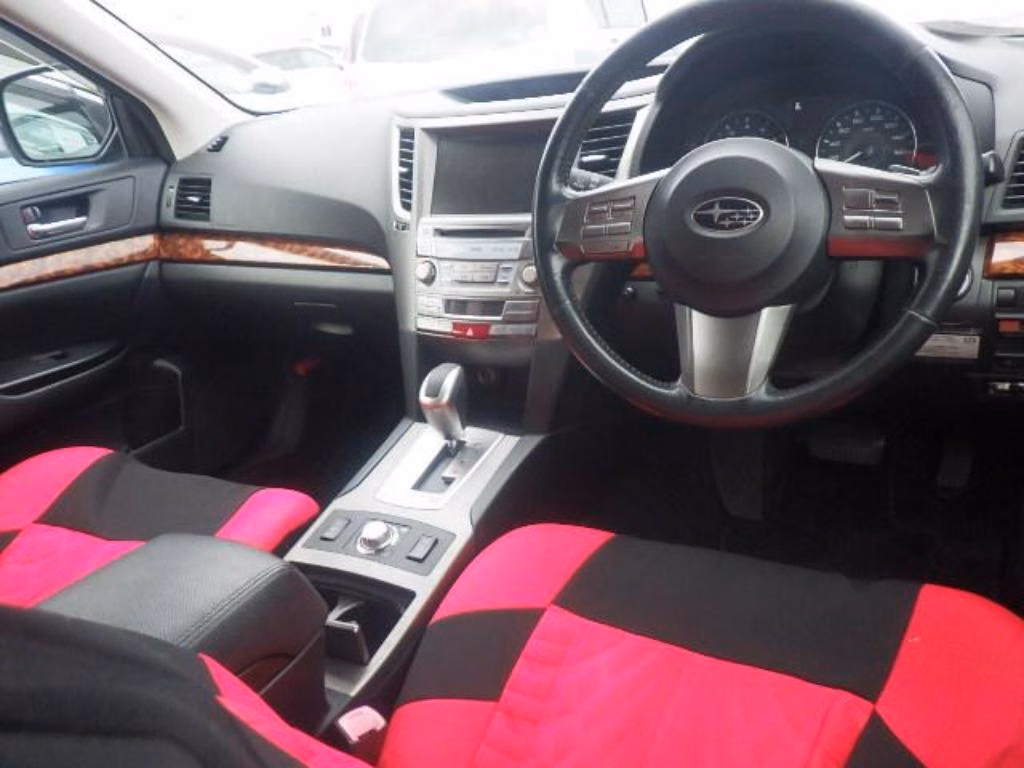 SUBARU LEGACY