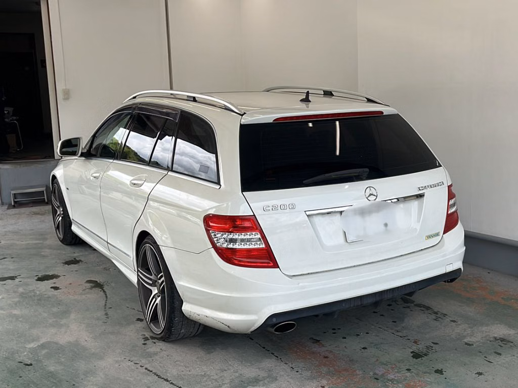 MERCEDES-BENZ C-CLASS
