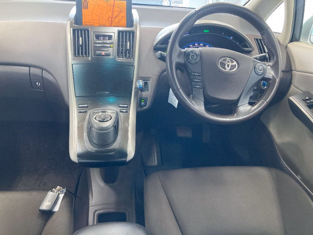 TOYOTA SAI