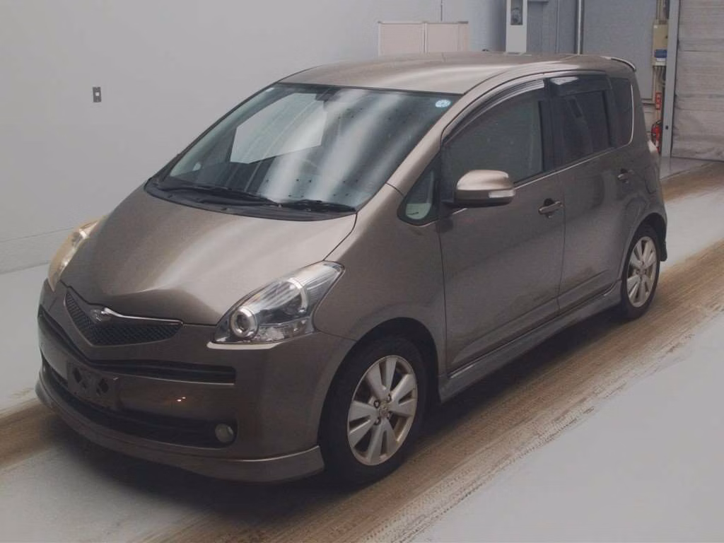 TOYOTA RACTIS