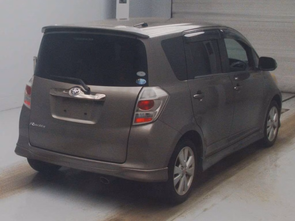 TOYOTA RACTIS