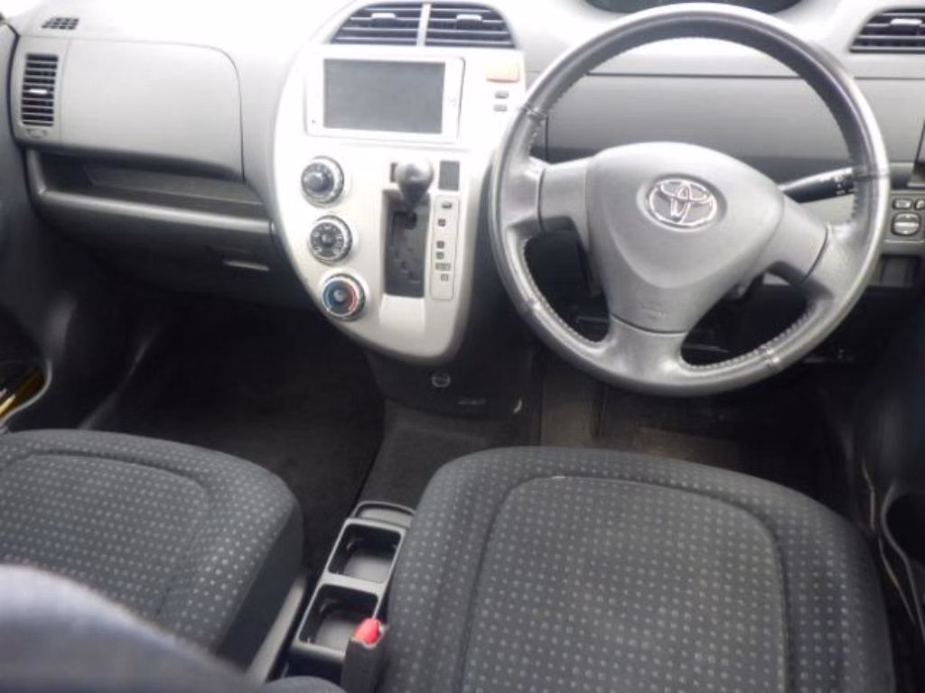 TOYOTA RACTIS