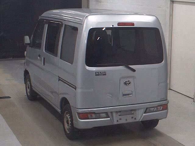 TOYOTA PIXIS VAN