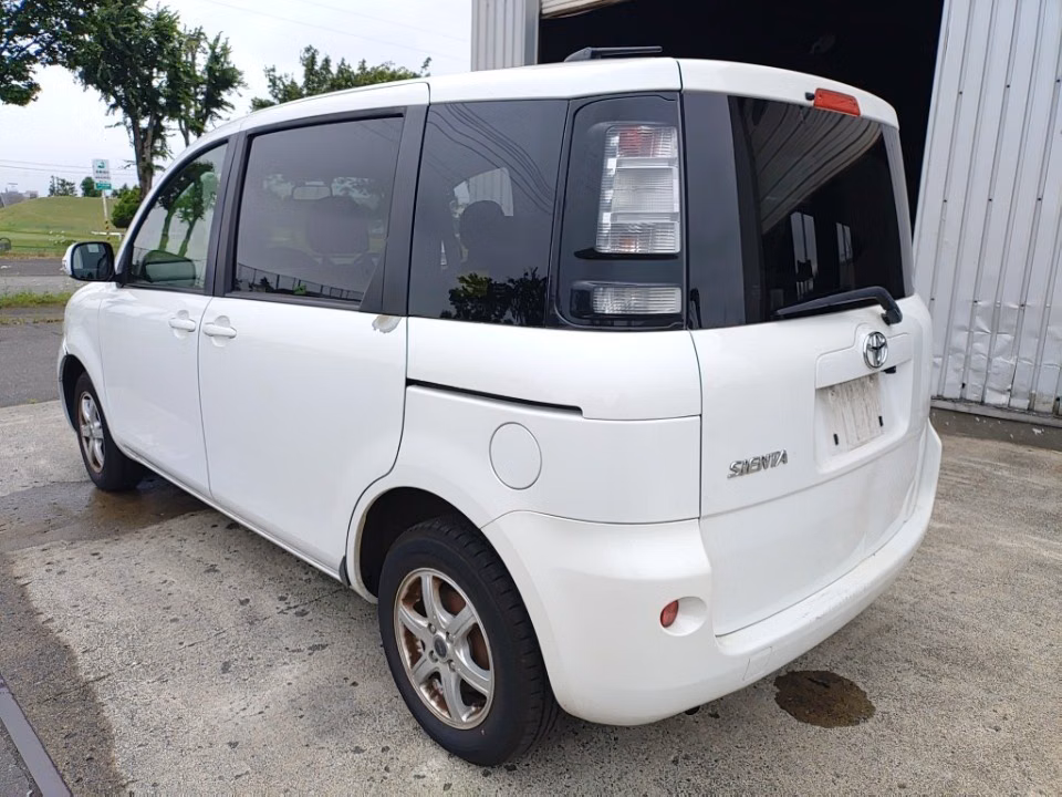 TOYOTA SIENTA