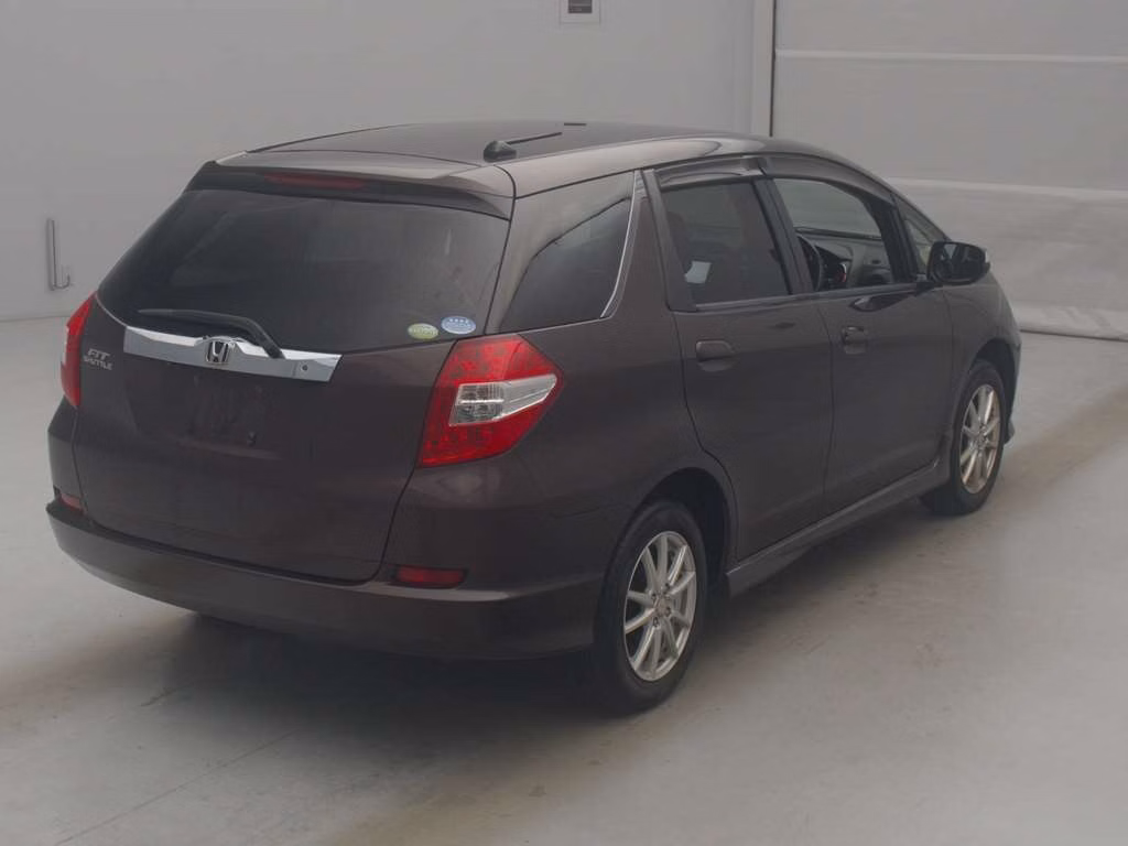 HONDA FIT SHUTTLE
