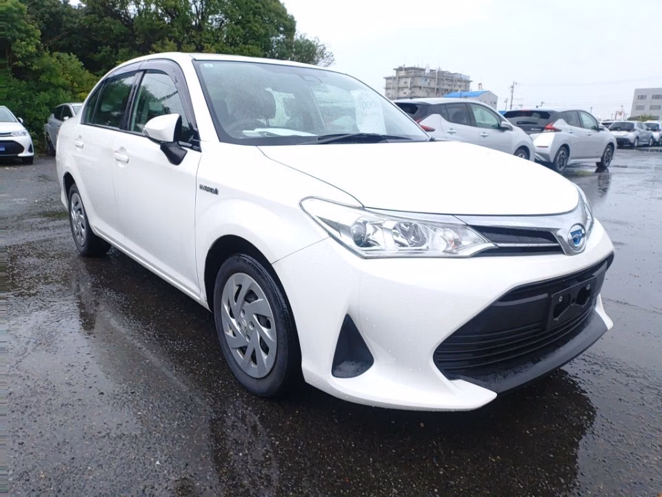 TOYOTA COROLLA AXIO