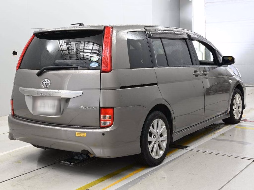 TOYOTA ISIS