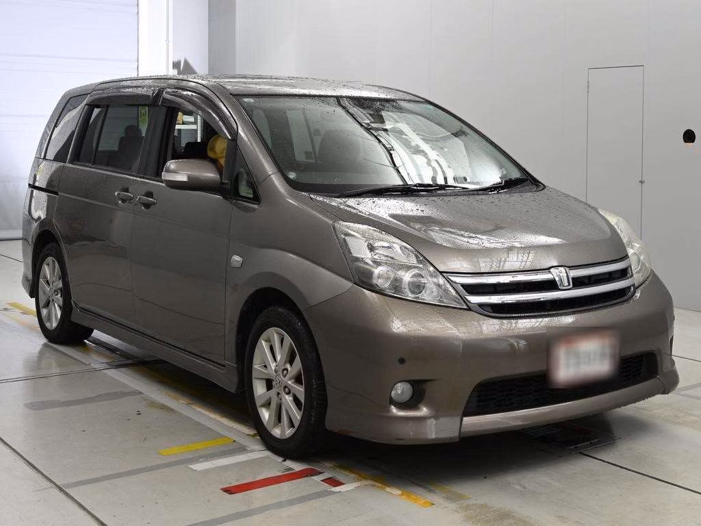 TOYOTA ISIS