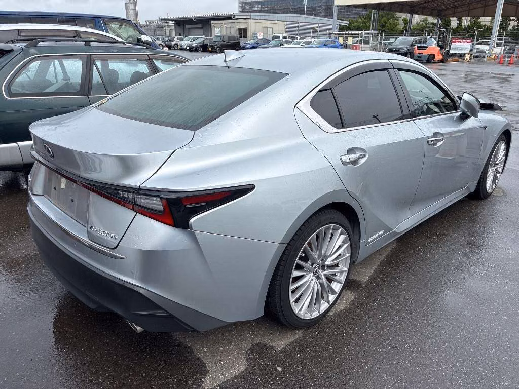 Lexus IS300h