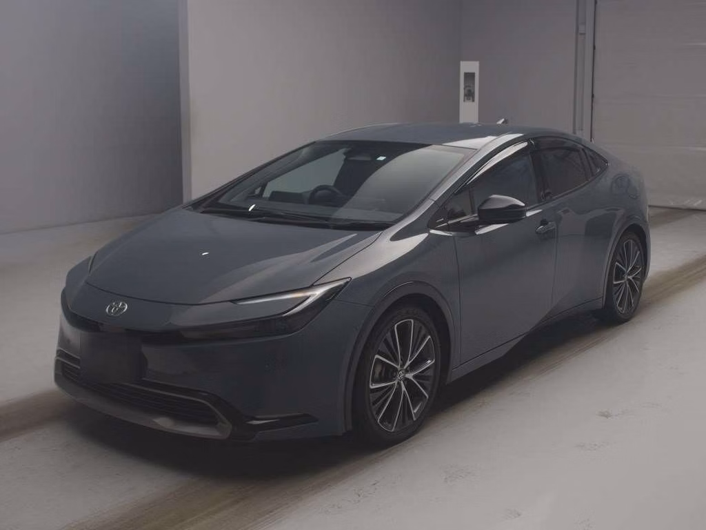 TOYOTA PRIUS