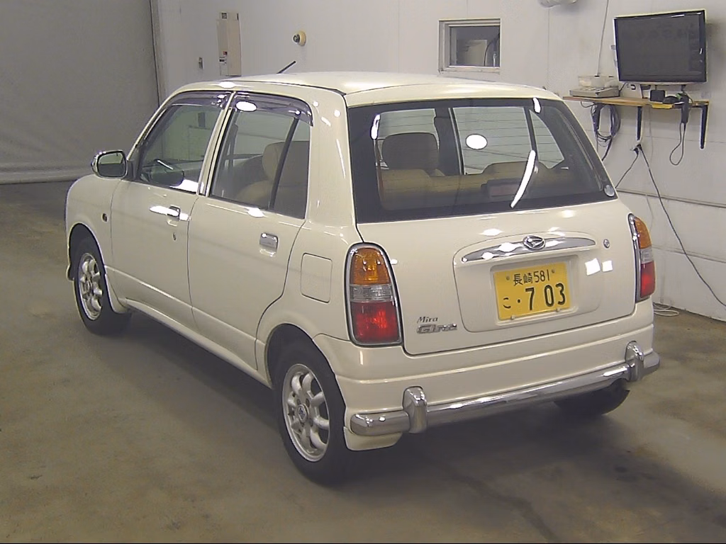 DAIHATSU MIRA