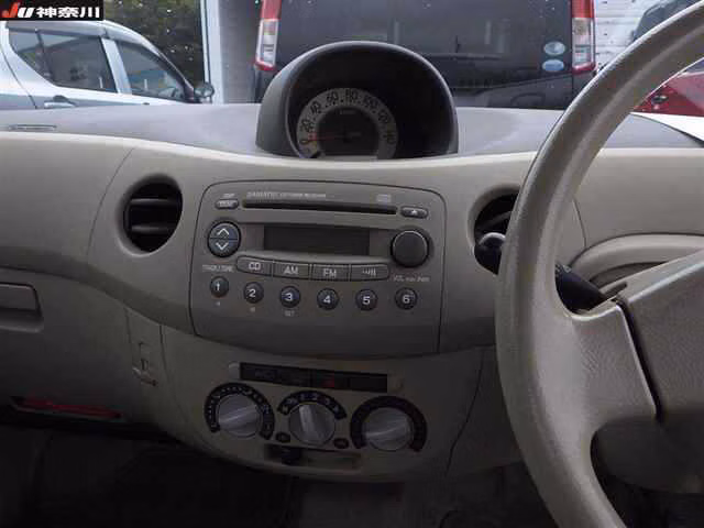 DAIHATSU ESSE