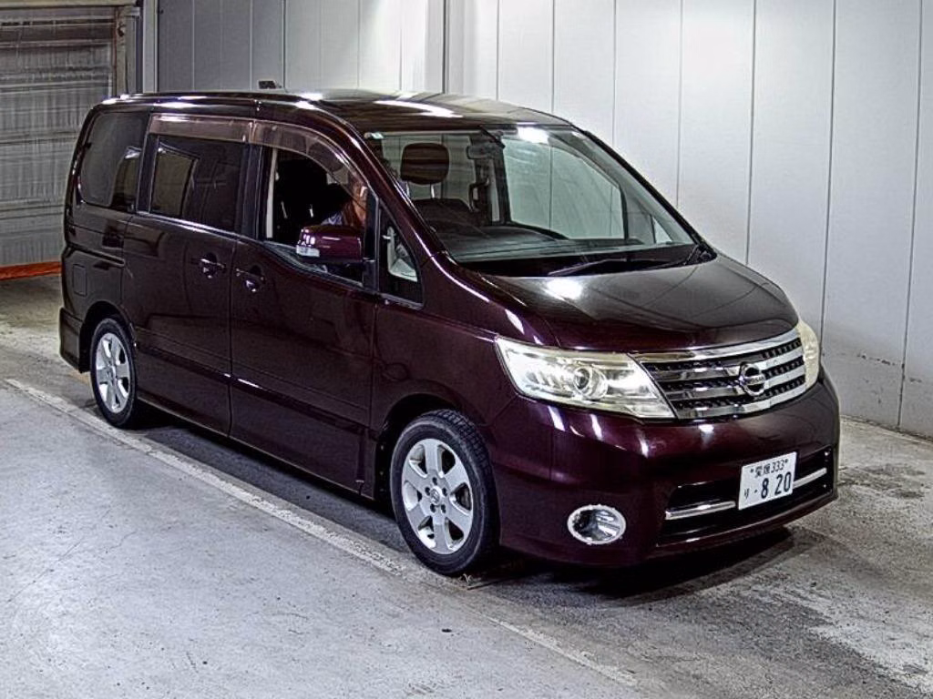NISSAN SERENA