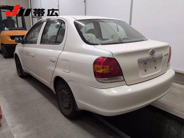 Toyota Platz