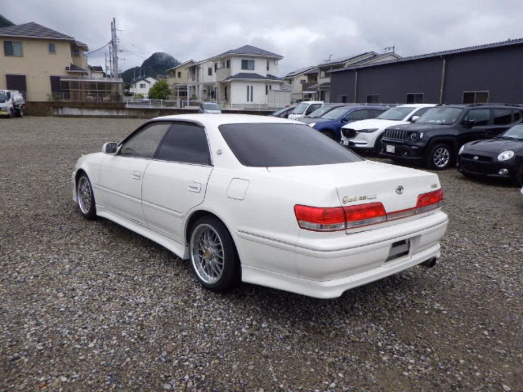 TOYOTA MARK II