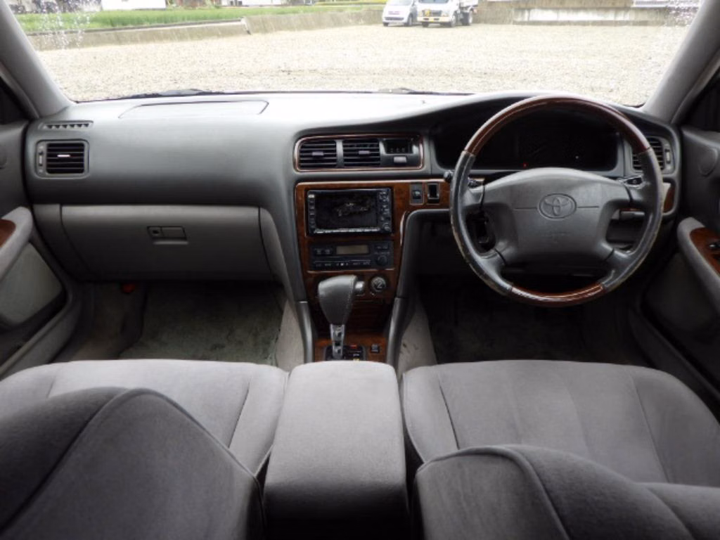 TOYOTA MARK II