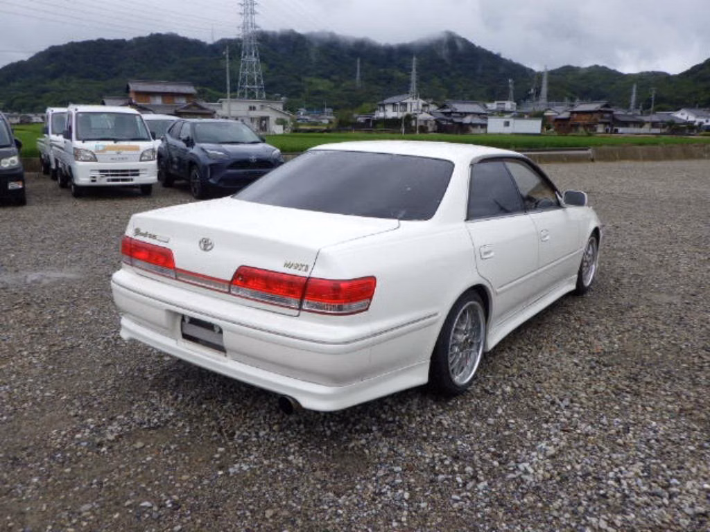 TOYOTA MARK II