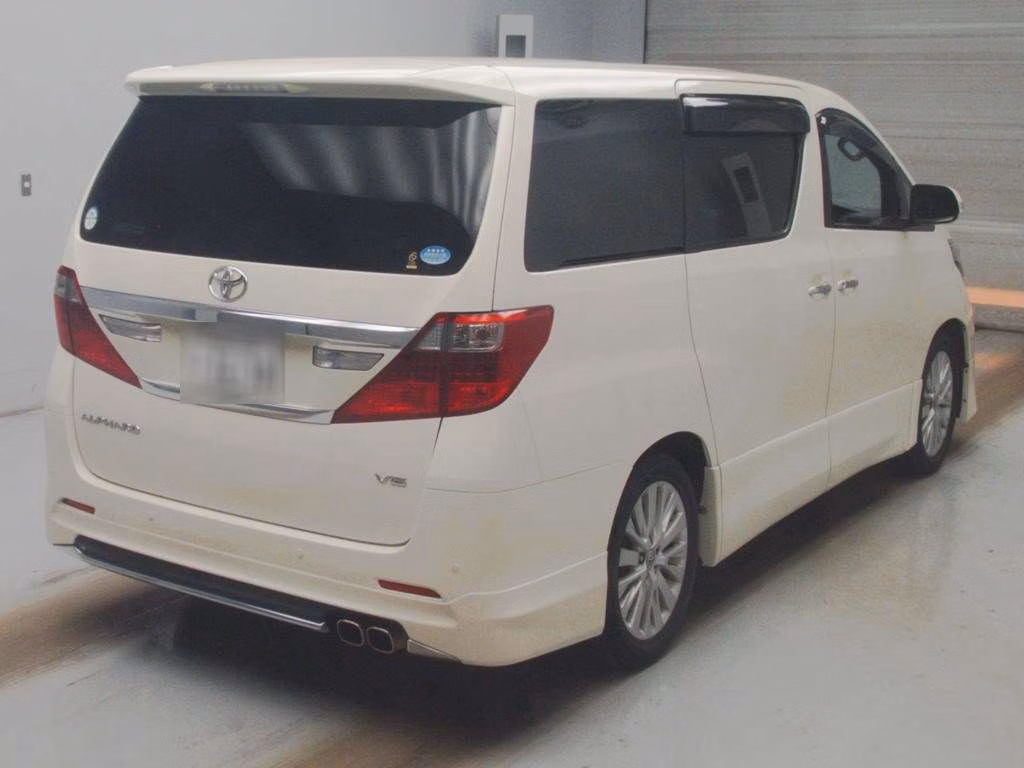 TOYOTA ALPHARD