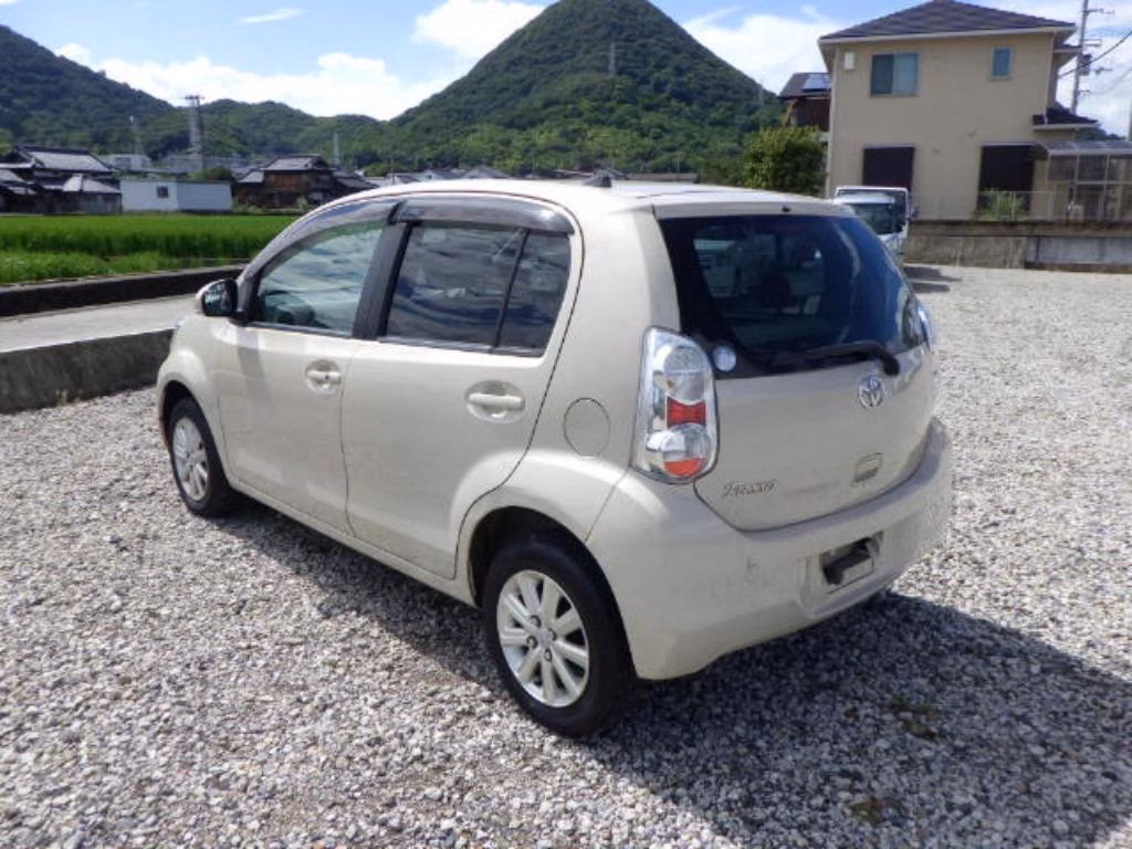 TOYOTA PASSO