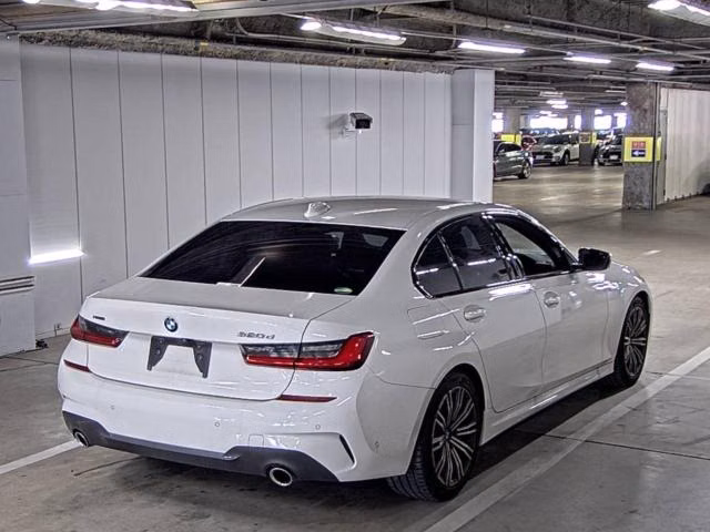 BMW 3-SERIES