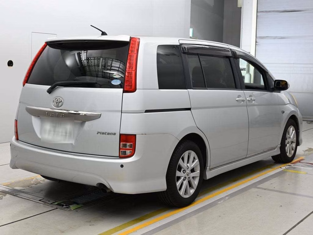 TOYOTA ISIS
