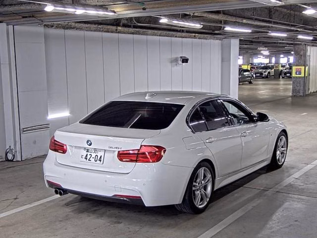 BMW 3-SERIES