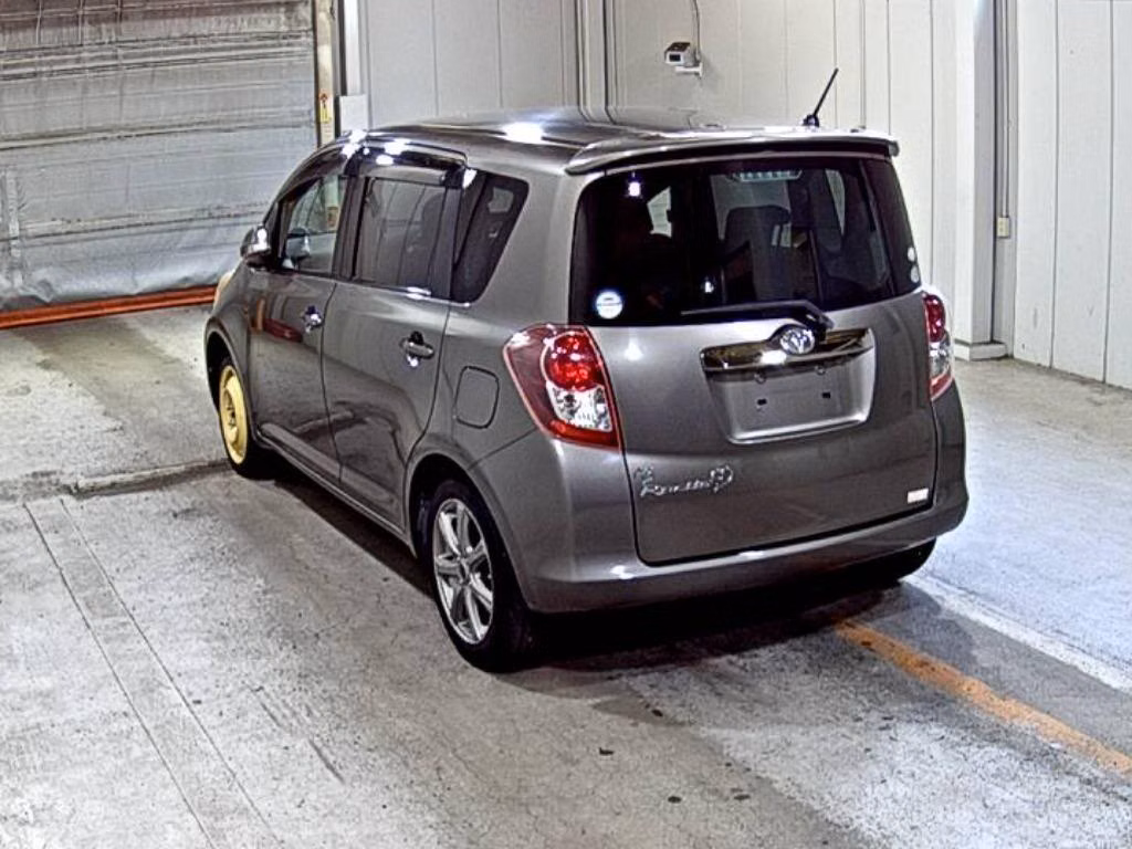 TOYOTA RACTIS