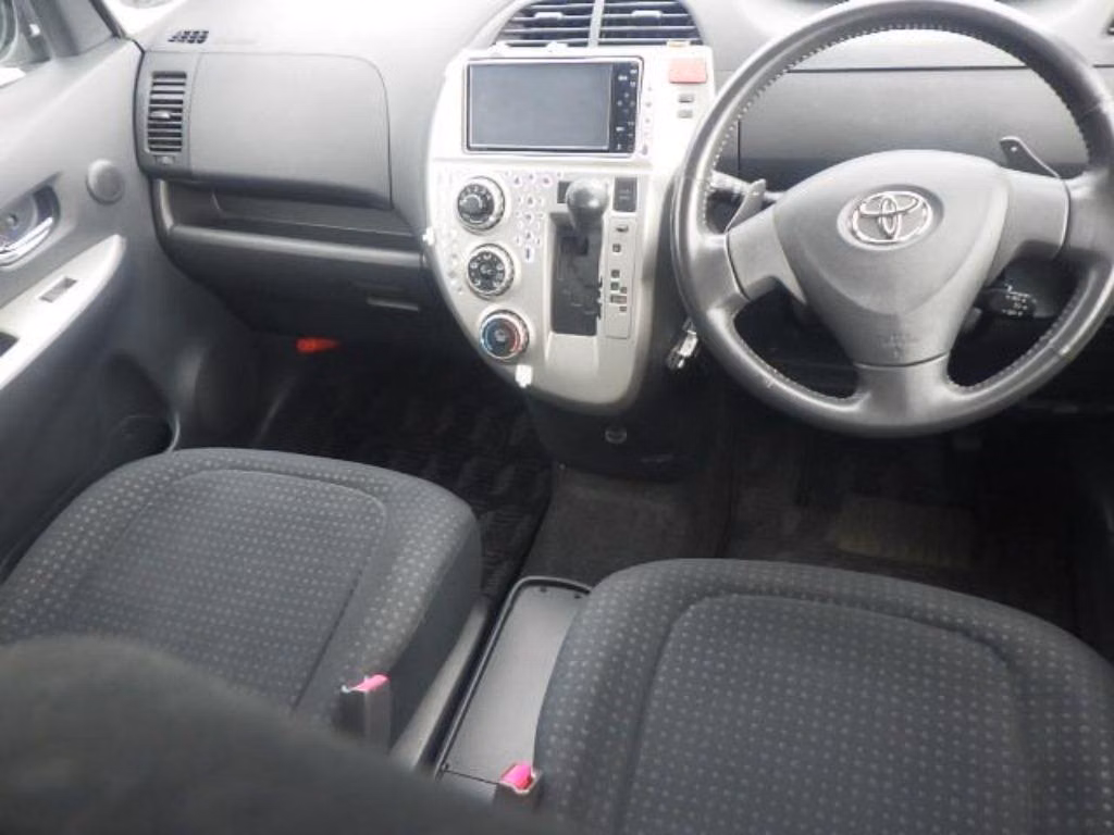 TOYOTA RACTIS