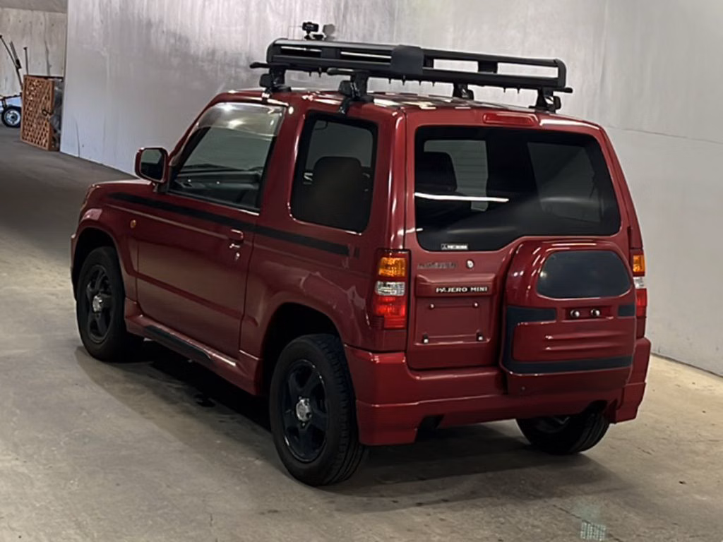 Mitsubishi Pajero Mini