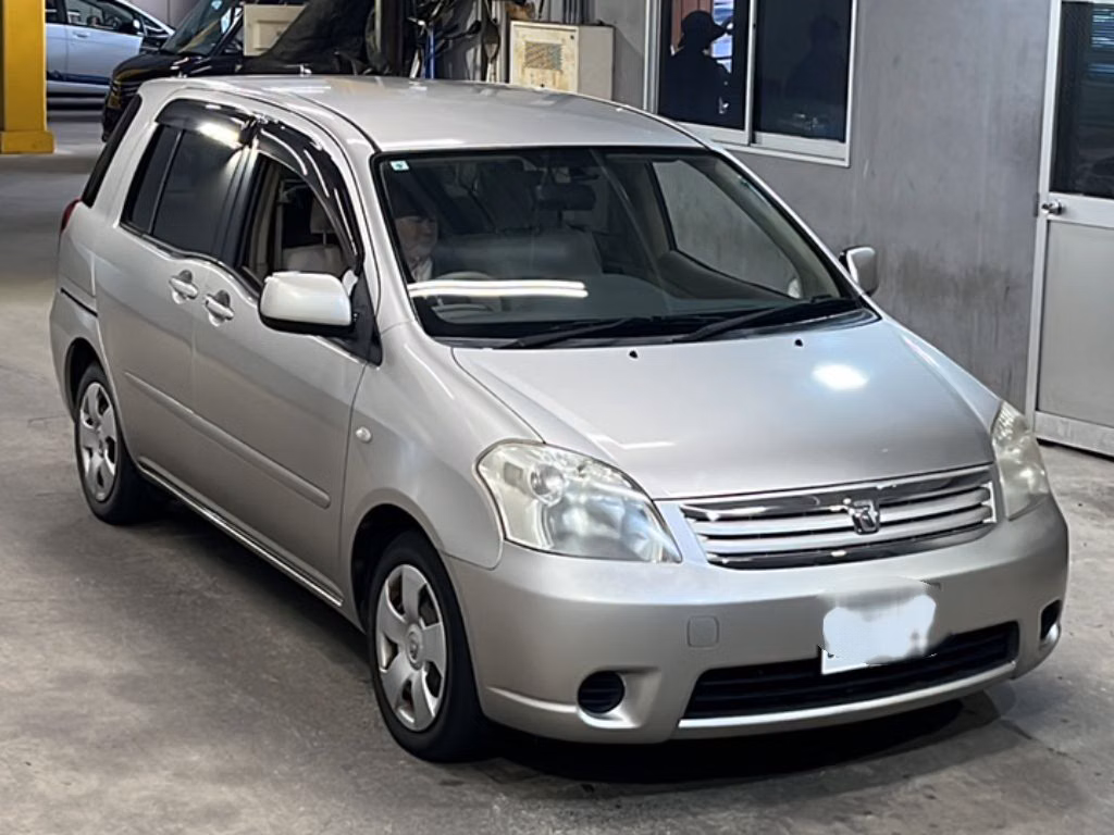 TOYOTA RAUM