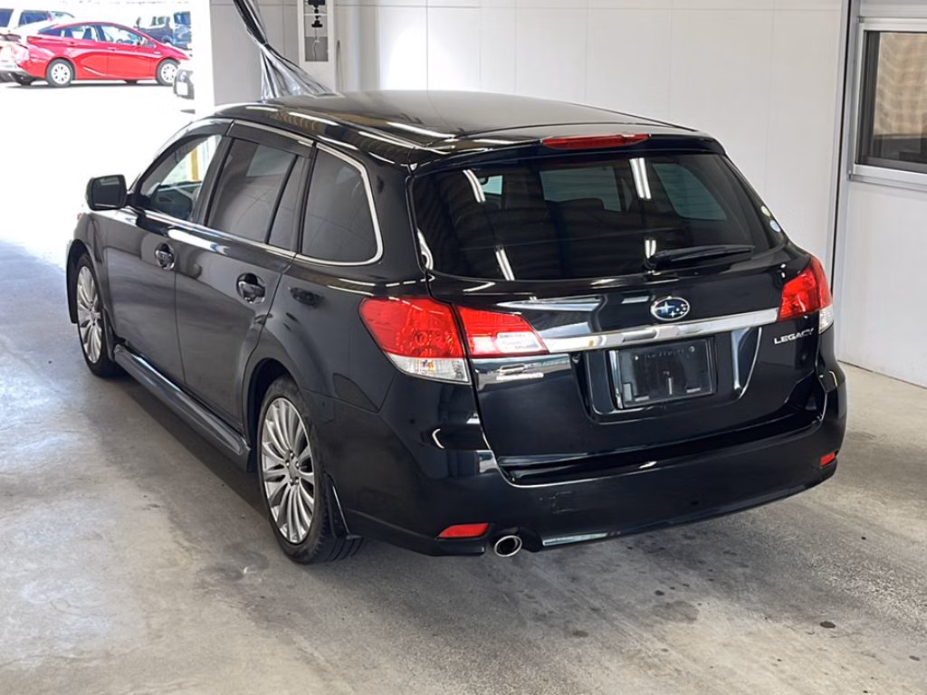 SUBARU LEGACY