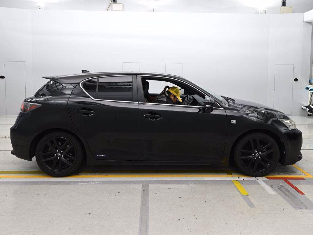 LEXUS CT200H