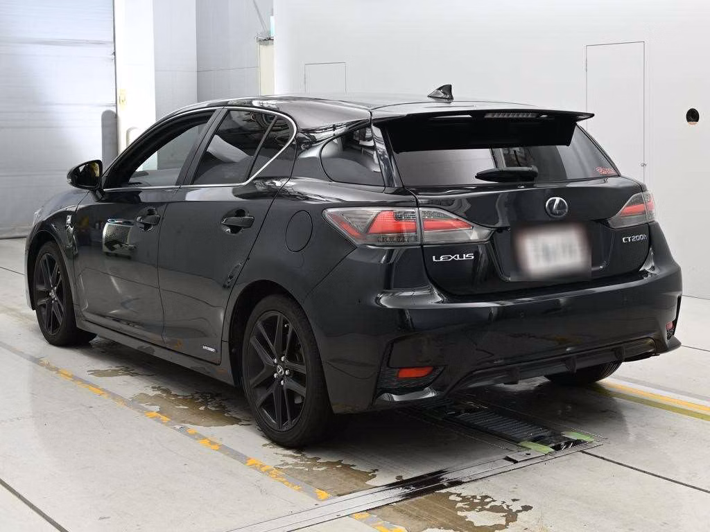 LEXUS CT200H