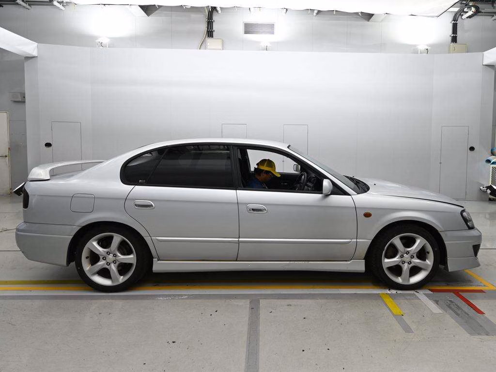 SUBARU LEGACY B4