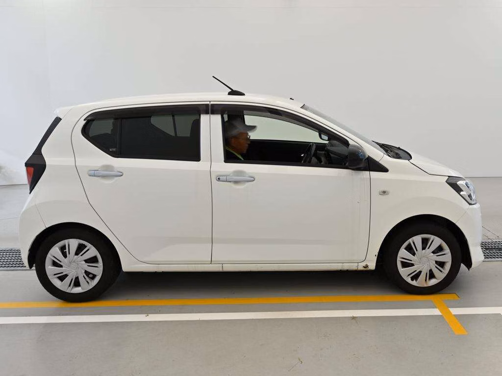 TOYOTA PIXIS EPOCH