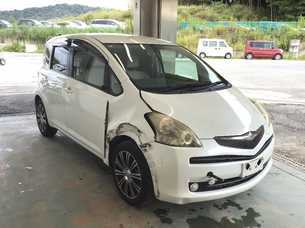 TOYOTA RACTIS