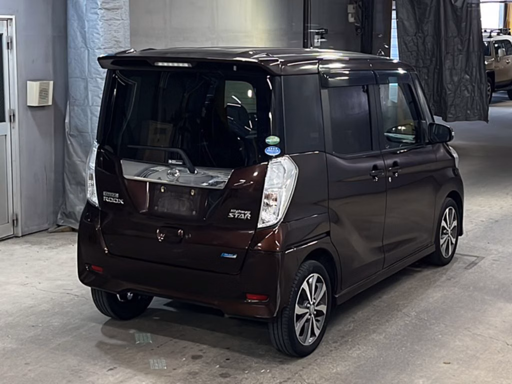 NISSAN DAYZ ROOX