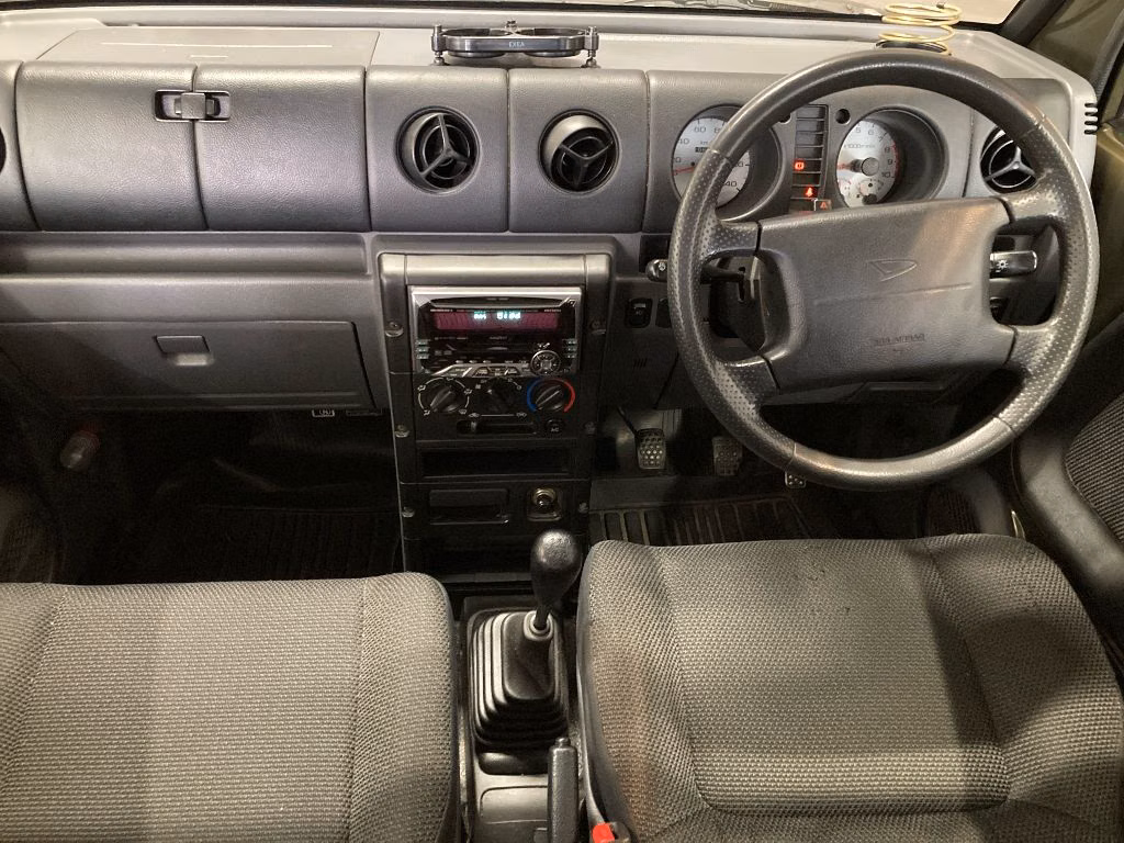 DAIHATSU NAKED