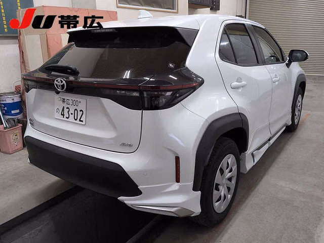 TOYOTA YARIS CROSS
