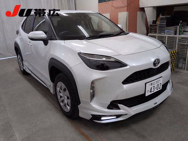 TOYOTA YARIS CROSS