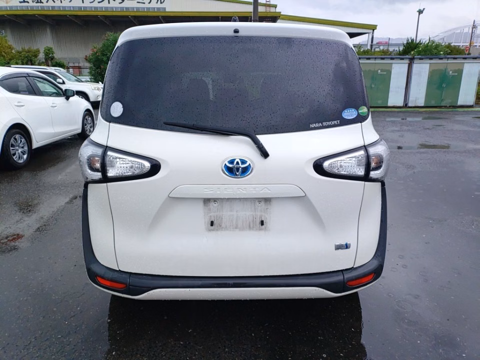 TOYOTA SIENTA